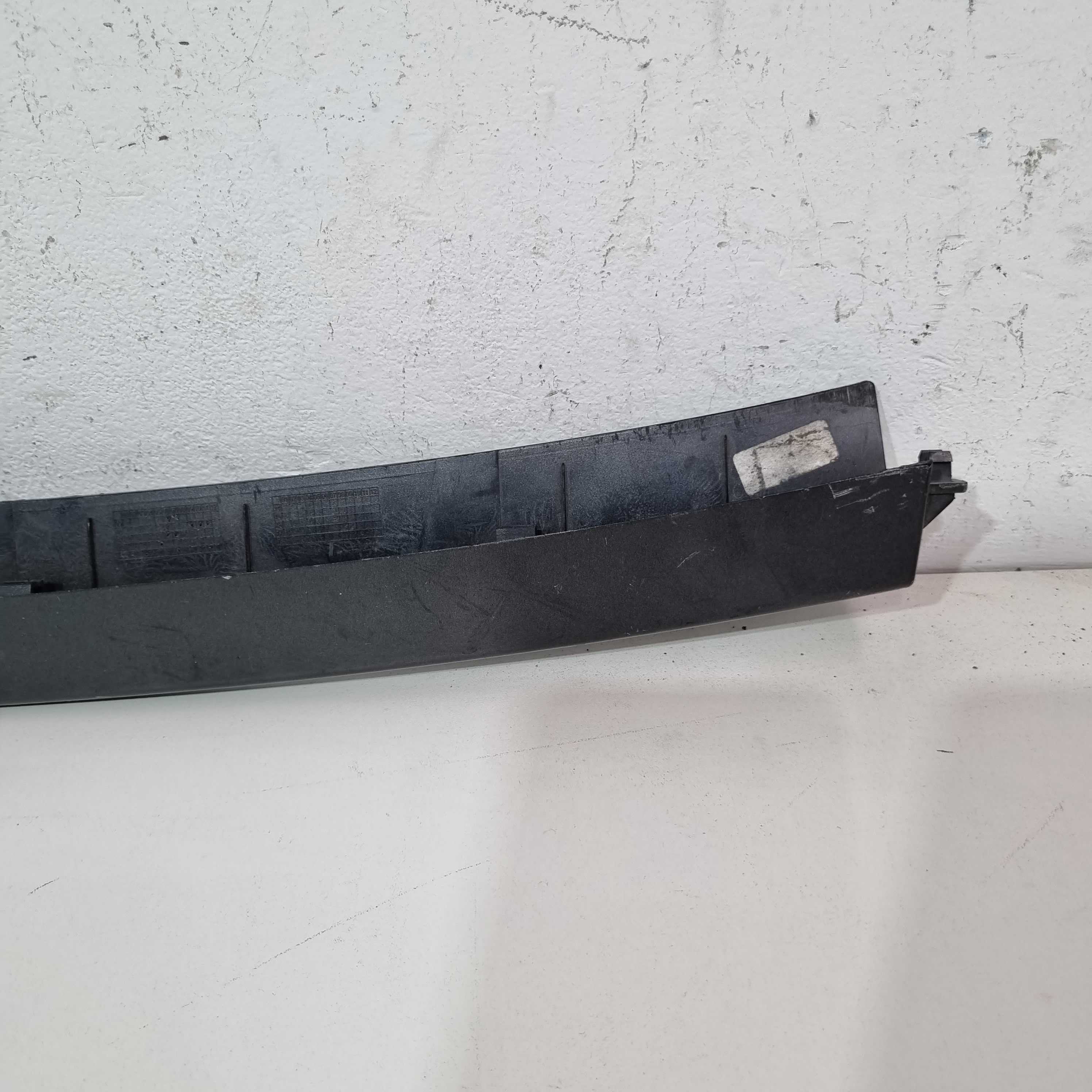 Moldura Inferior Da Grade Central Citroën Aircross 2011/2015 Cinza 5