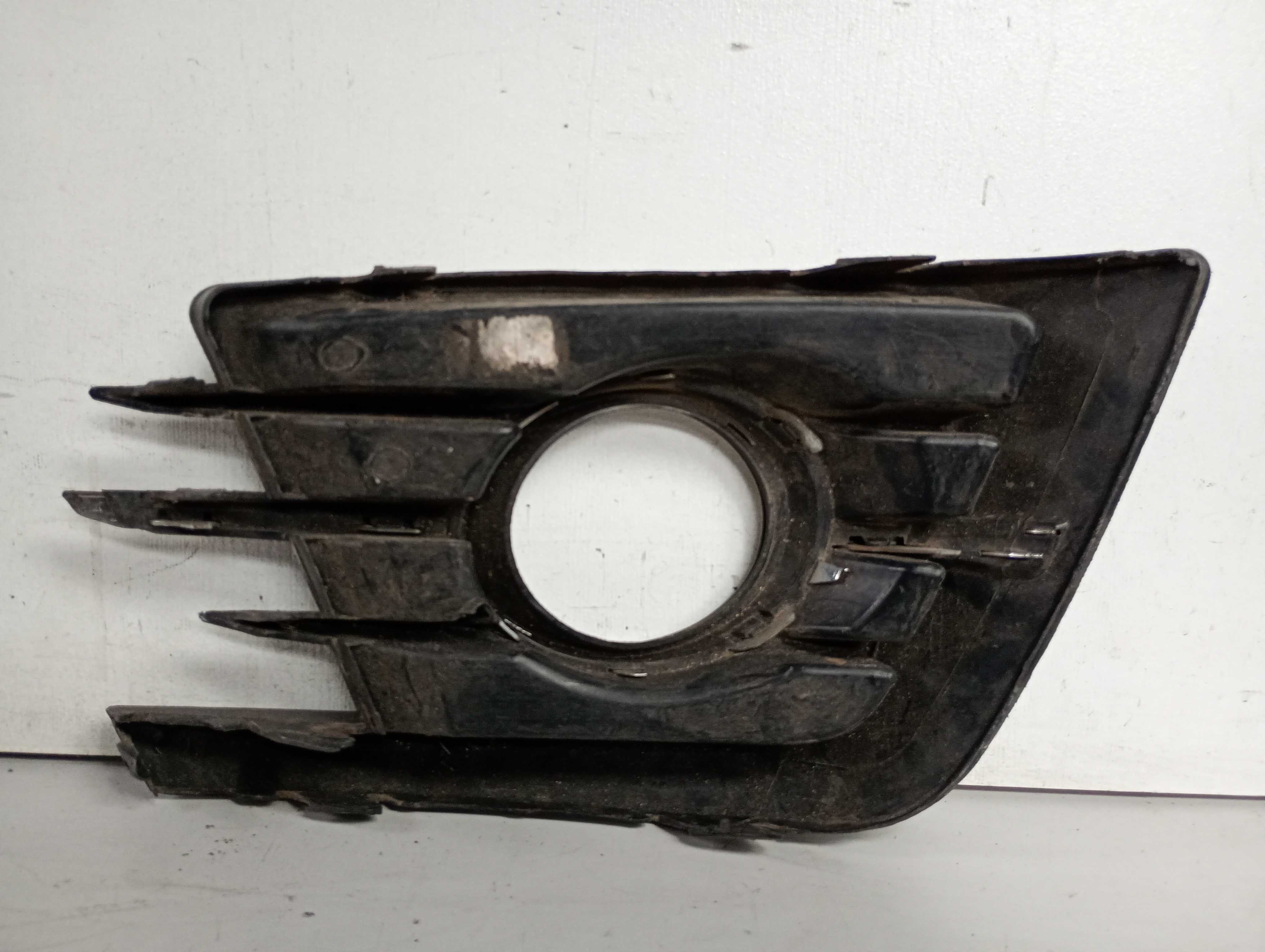 Moldura Do Milha Direito  Volkswagen Gol G7 2017/2019 2