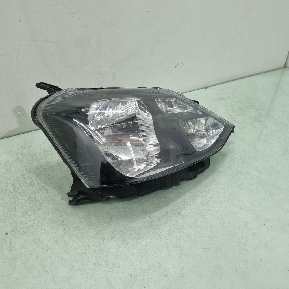 Farol Lado Direito M.negra Toyota Etios 2016/2020 Recuperado Direito/passageiro 2