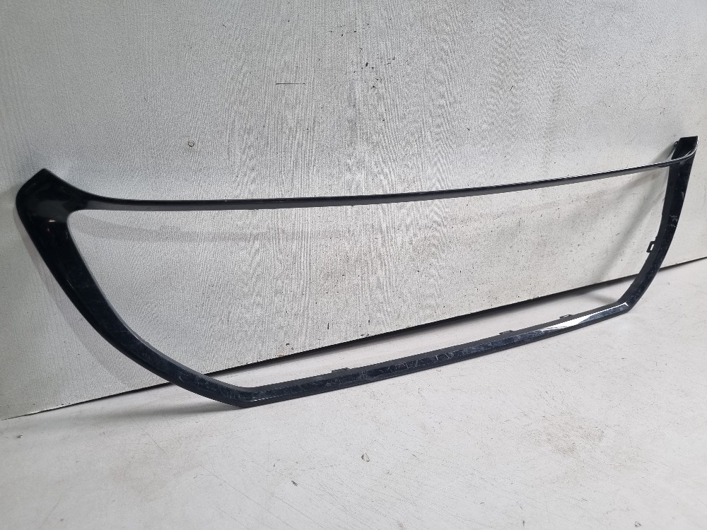 Friso Da Grade Toyota Corolla Cross 2022/2024 Semi-nova 1