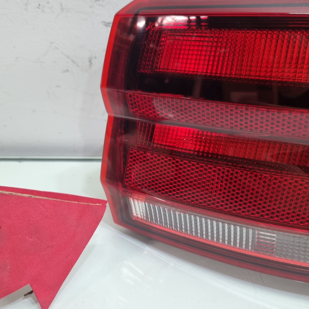 Lanterna Do Lado Direito Volkswagen Virtus Modelos 2017/2022 Direito/passageiro 2