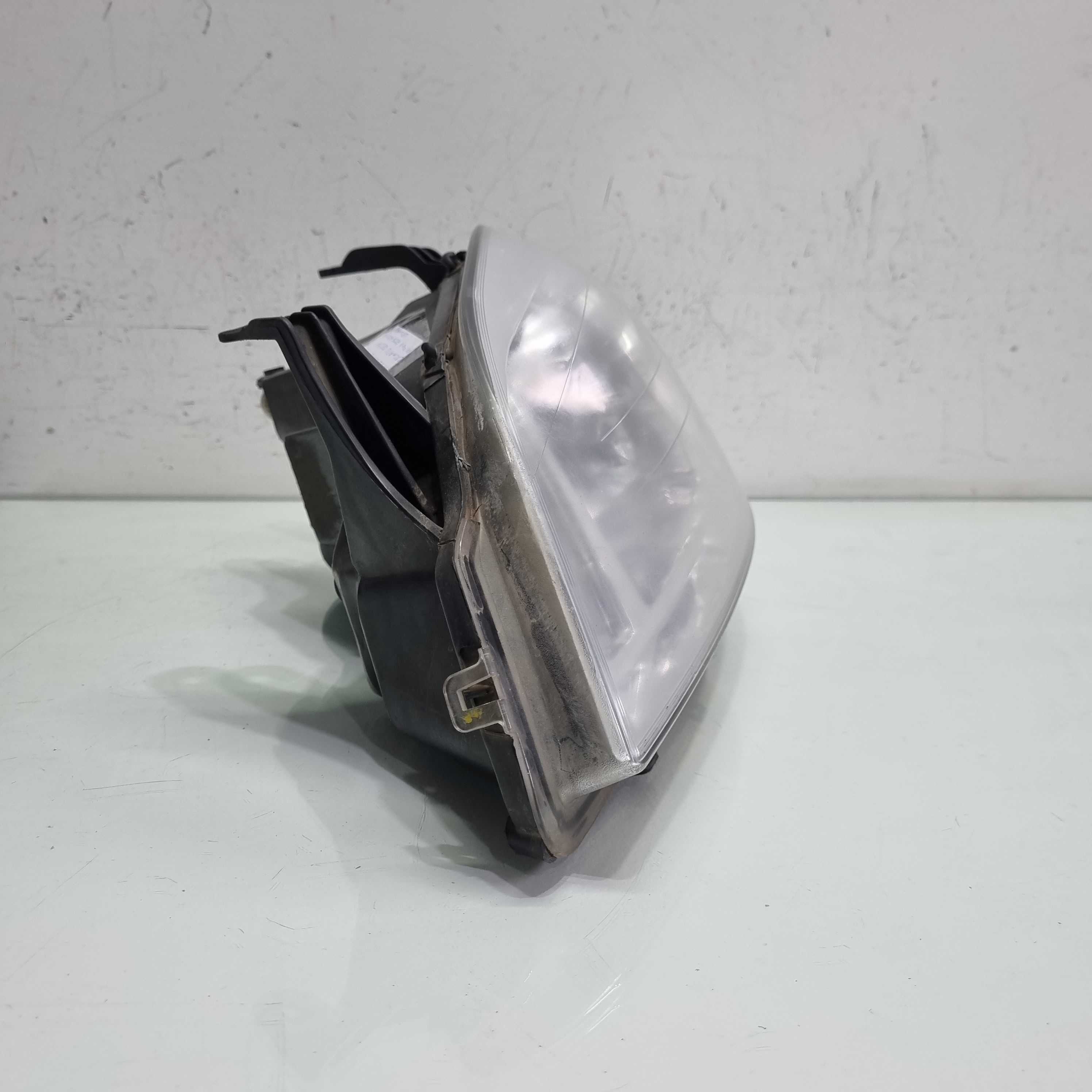 Farol lado esquerdo Chevrolet Celta cromado 2006 a 2010 2