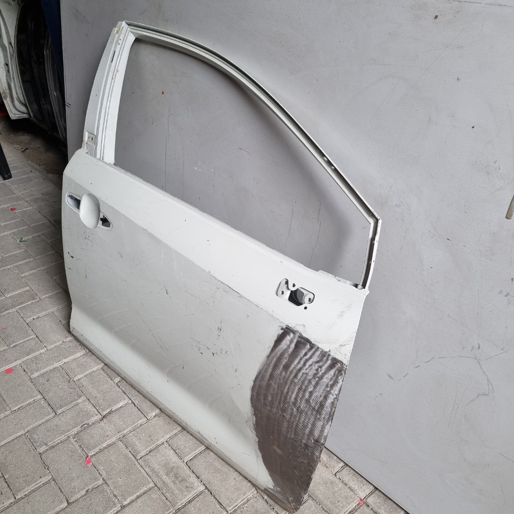 Porta Dianteira Do Lado Direito Toyota Corolla 2021/2024 Dianteira 2