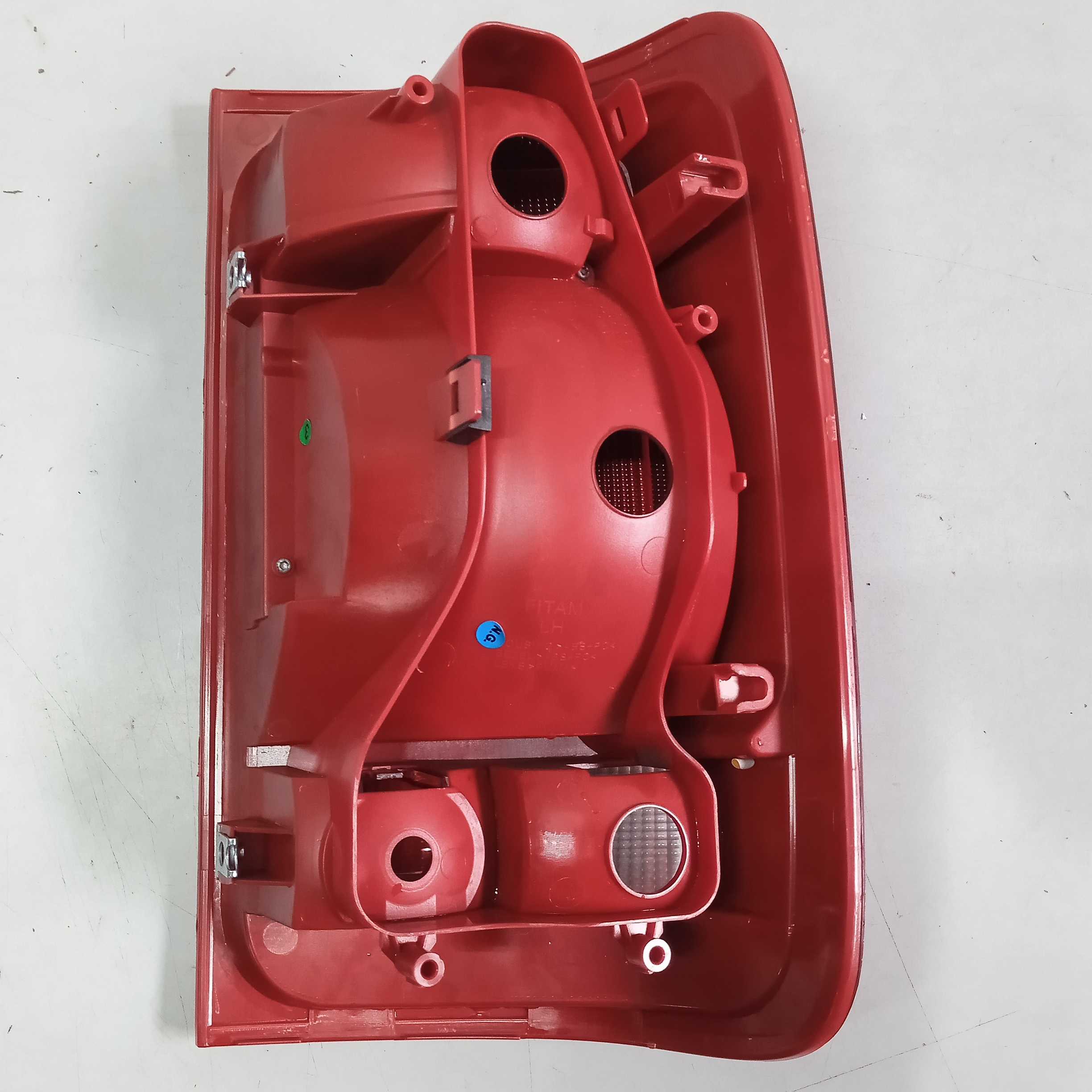 Lanterna Esquerda Marca Fitan Vw Amarok Ano 2012/2017 Rec 3