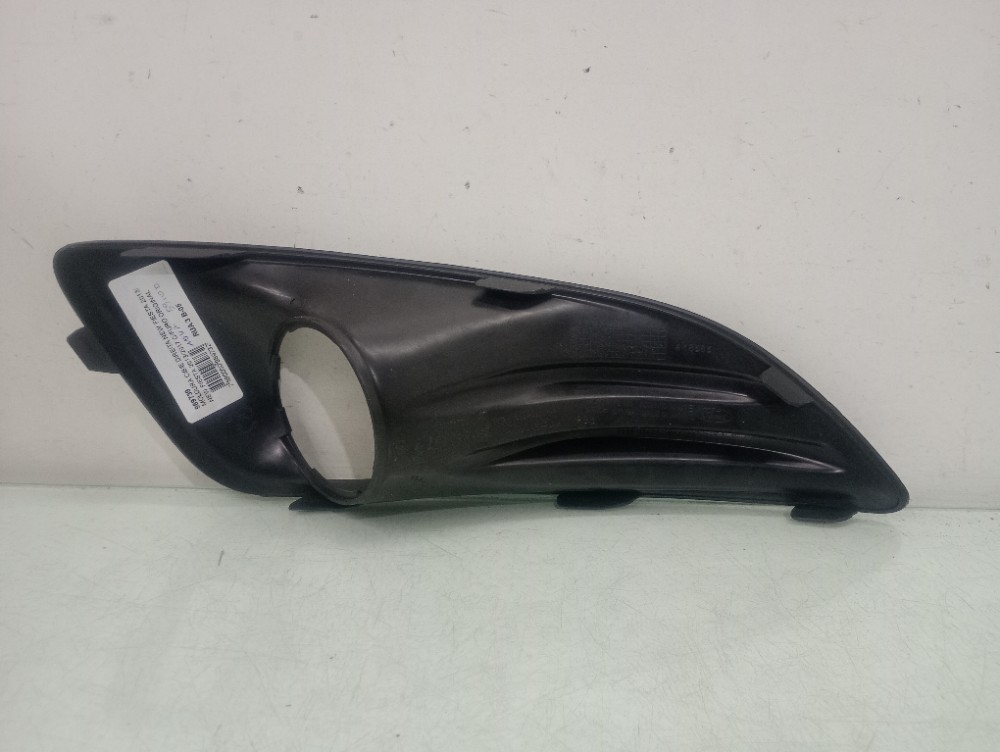 Moldura Cibié Direita New Fiesta 2013/2017 Com Furo 4