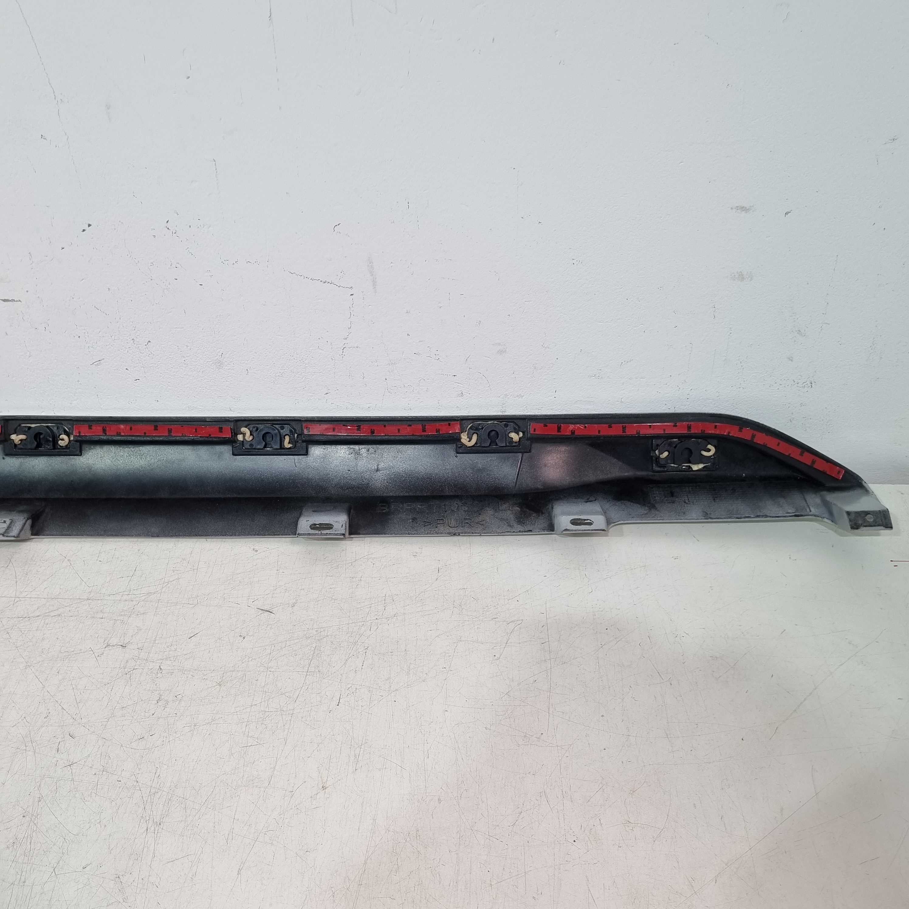 Spoiler Lateral Do Lado Esquerdo Nissan Kicks 2017/2021 Prata 6