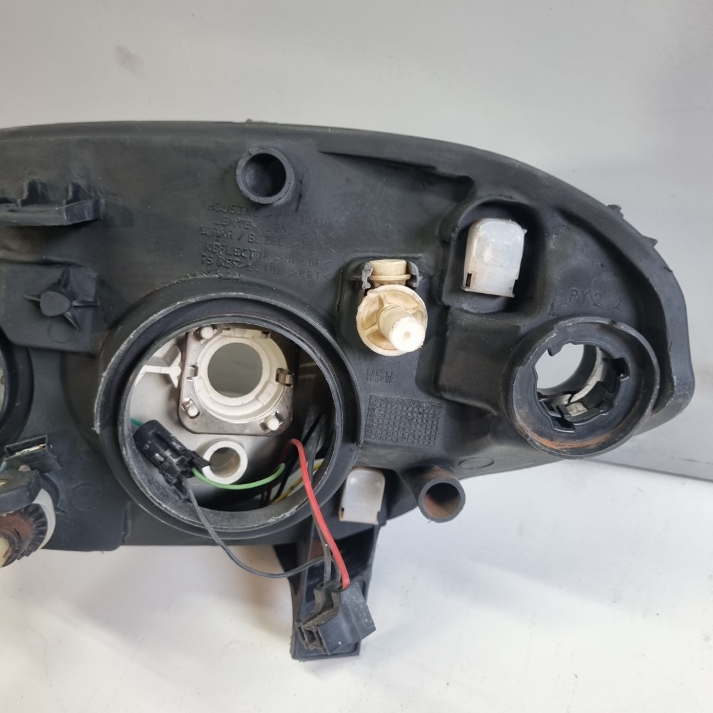 Farol Direito Fiat Palio Attractive 2013/2016 Recuperado Esquerdo/motorista