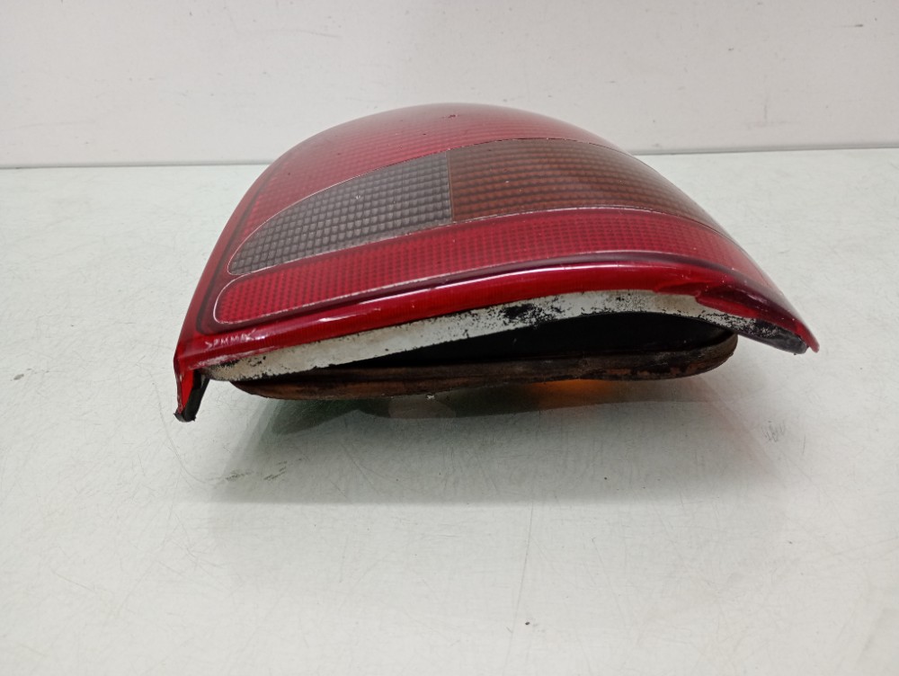 Lanterna Direita Volkswagen Gol Bola 1995/1999 Recuperada Direito/passageiro 3