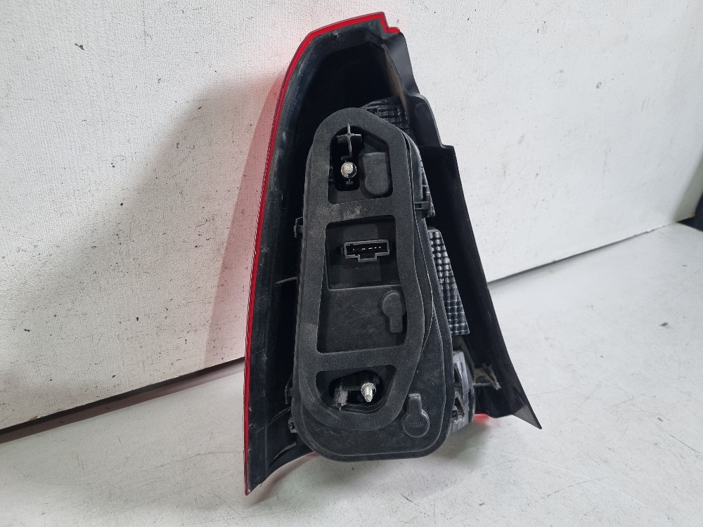 Lanterna Direita Renault Logan 2011/2013 Recuperada 13