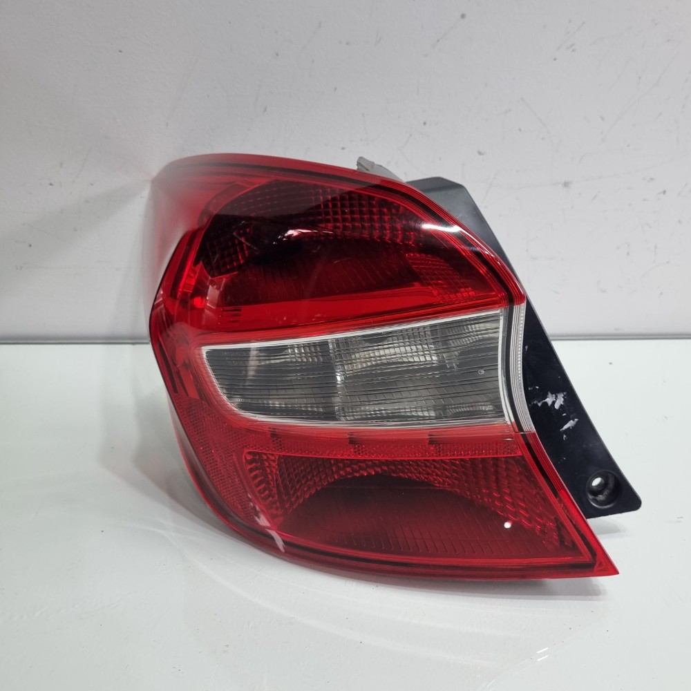 Lanterna Esquerda Ford Ka Hatch Usada 2015/2018