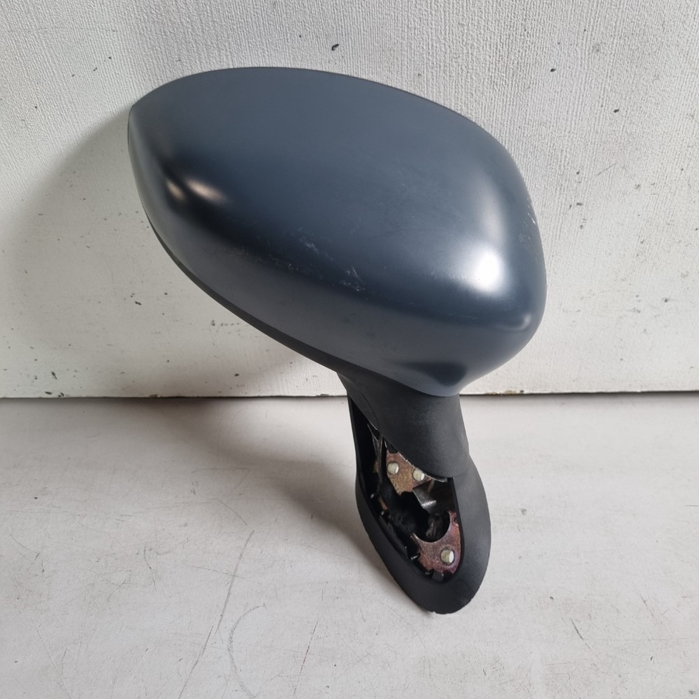 Retrovisor Do Lado Direito Fiat Punto Modelos 2009/2016 2