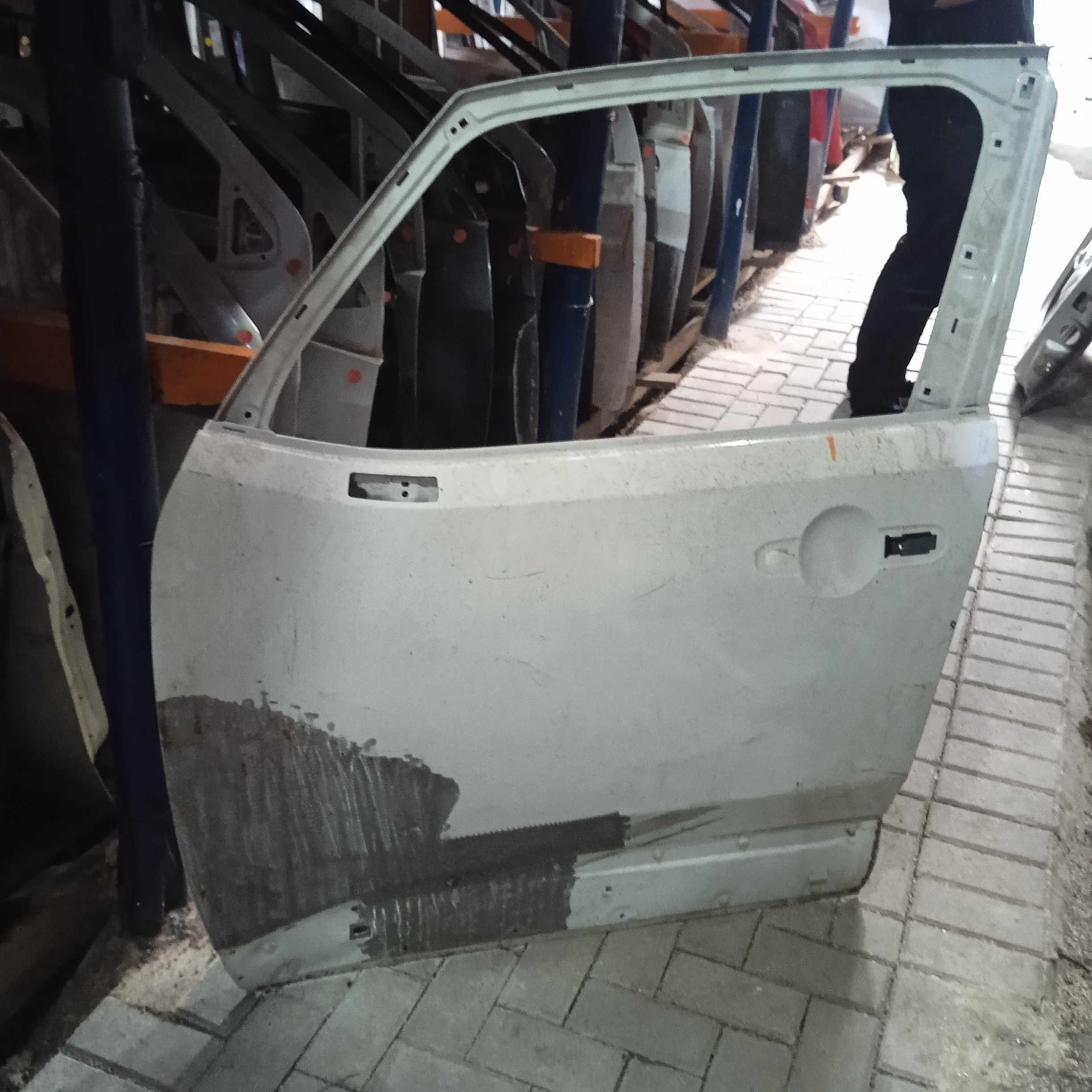 Porta dianteira esquerda recuperado renegade 2016/2023 1