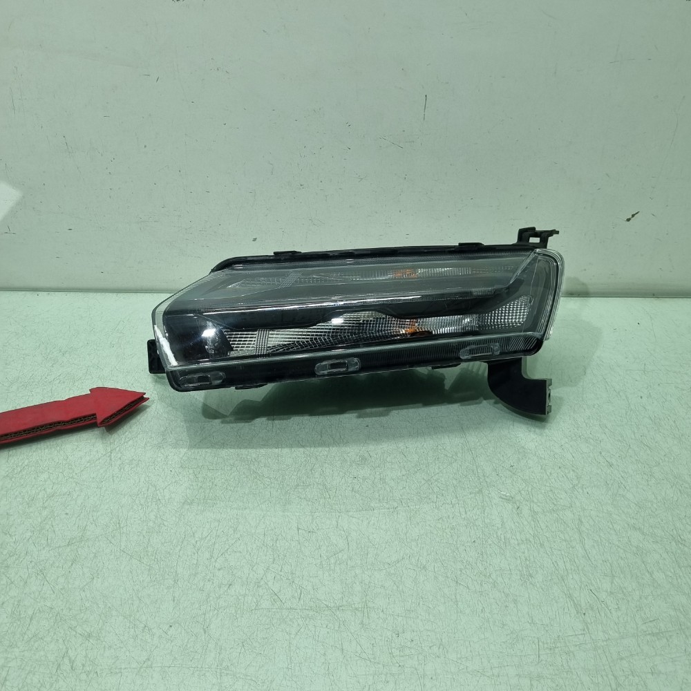 Farol Mascara Negra C/reator Esquerdo Renault Kwid 2022/2025 Esquerdo/motorista