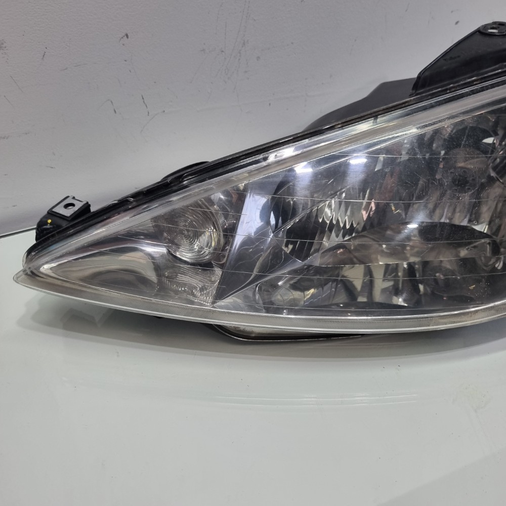 Farol Do Lado Esquerdo Peugeot 206 Modelos 2003/2008 Esquerdo/motorista 6