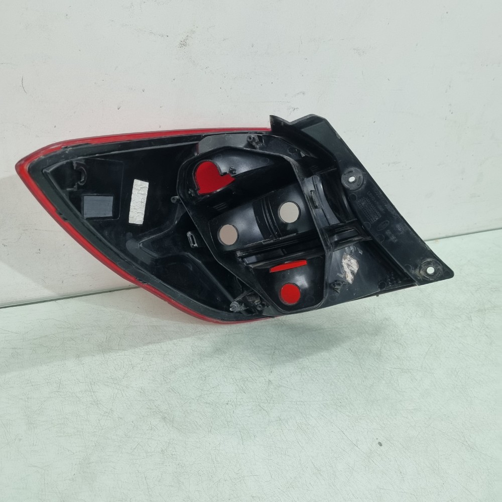 Lanterna Lado Direito Do Ford Ka Hatch 2015/2018 Recuperado. 4