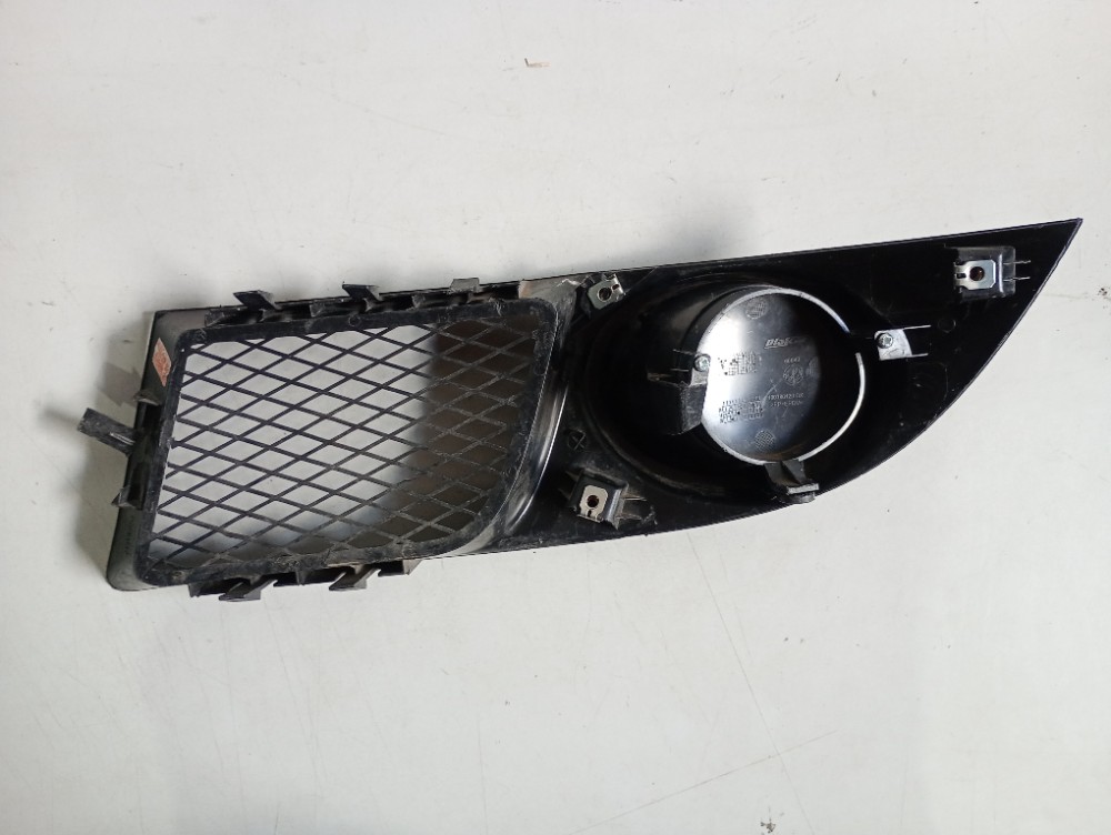 Moldura Direita Farol Milha Fiat Doblo 2010/2015 Recuperado Preto Direito 4