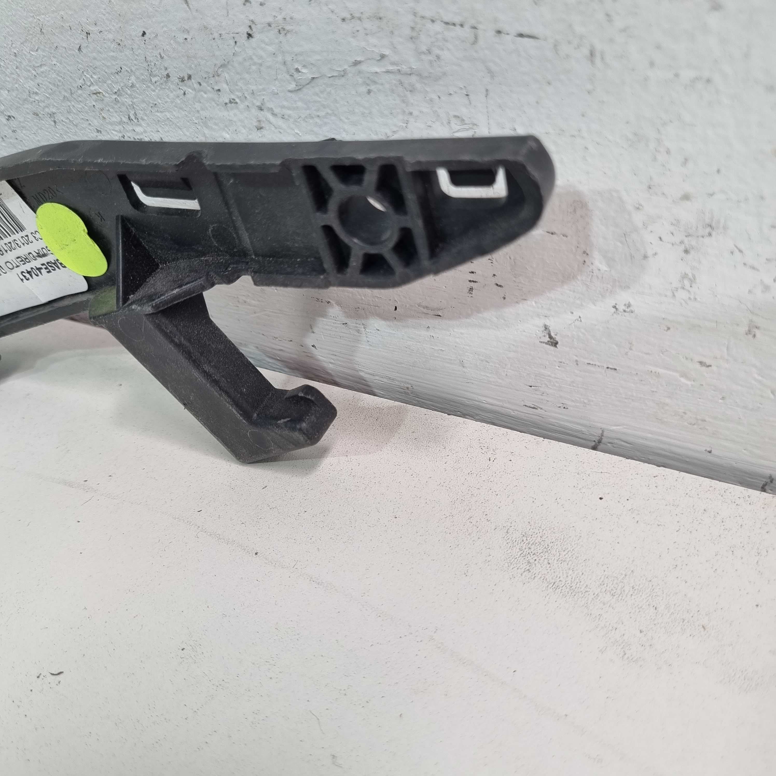 Guia Direita Do Parachoque Dianteiro Citroën C3 2013/2019 3