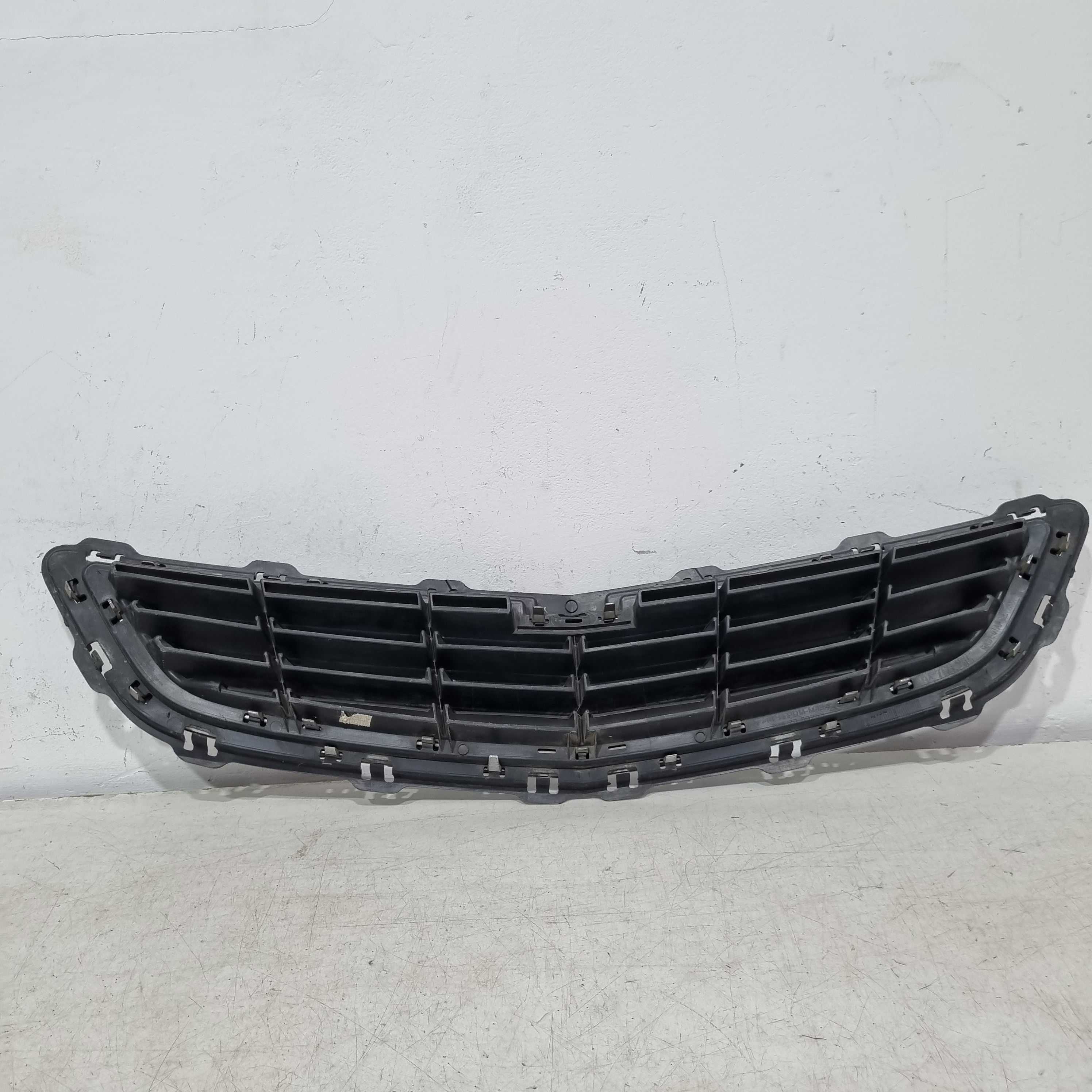 Grade Central Parachoque Chevrolet Agile 2015/2017 4