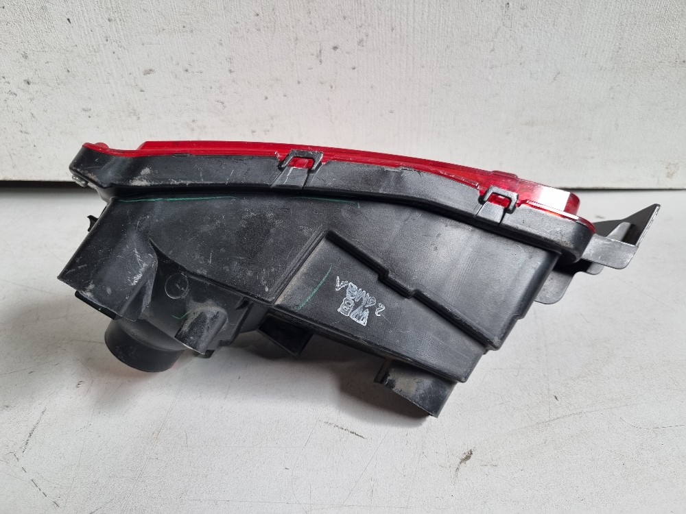 Luz De Neblina Dir. Do P-choque Traseiro Hilux Sw4 2017/2021 4