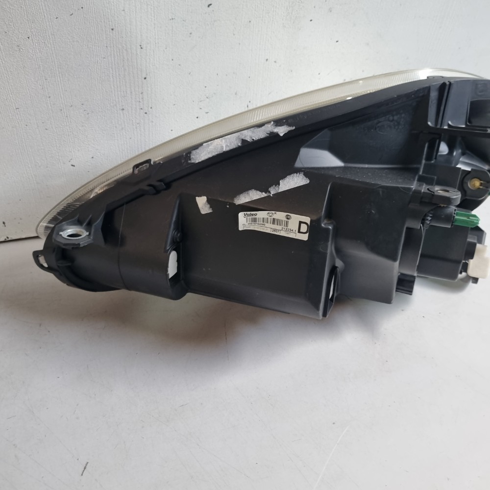 Farol Do Lado Direito Fiat Punto Modelos 2013/2017 Direito/passageiro 5