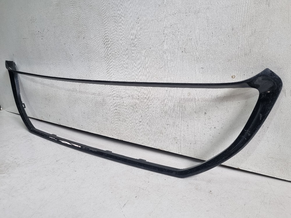 Friso Da Grade Toyota Corolla Cross 2022/2024 Semi-nova 2