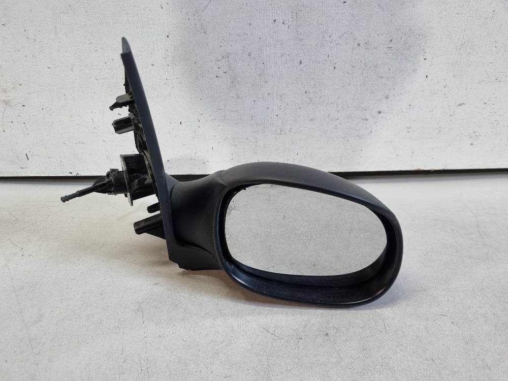 Retrovisor Direito Manual Peugeot 207 2008/2014 Usado