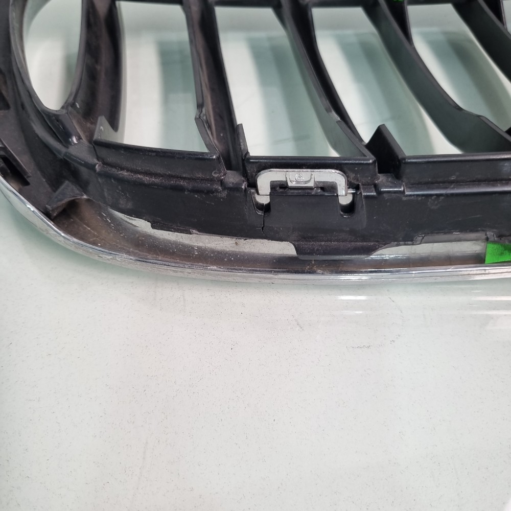 Grade Superior Do Lado Esquerdo Bmw X1 Modelos 2016/2019 Cromado 9