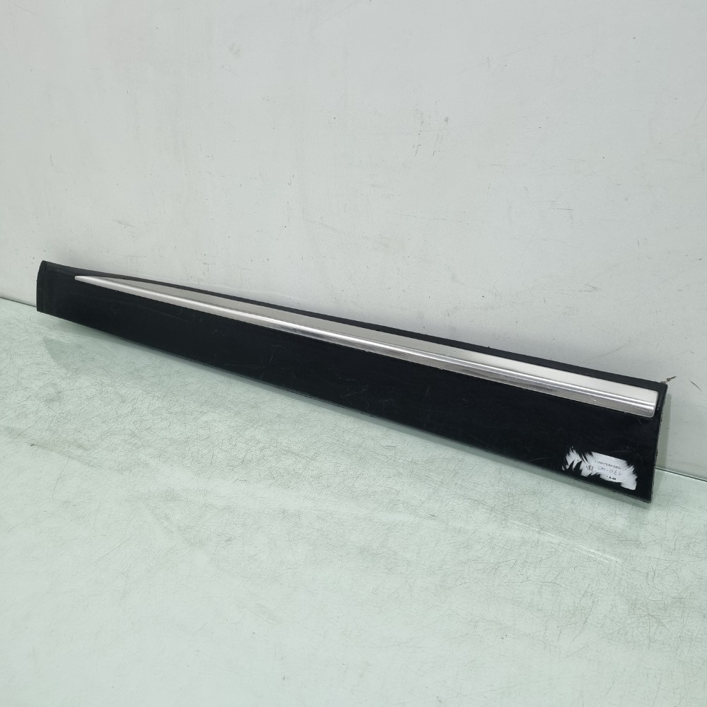 Aplique Porta Dianteira Esquerda Fiat Toro 2018/2021 2