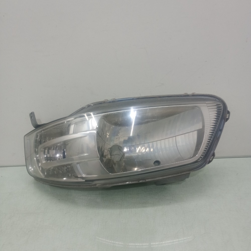 Farol Esquerdo Volkswagen Gol G4 2006/2012 Esquerdo/motorista 1