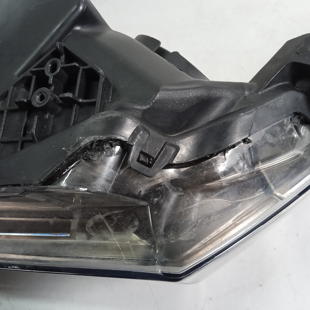 Farol Direito Sem Led Toyota Corola 2015 2016 2017 2018 Direito/passageiro 10