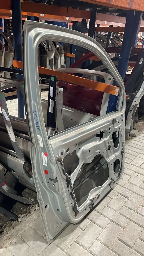Porta Dianteira Esquerda Renault Scenic 1999/2007 Prara 4
