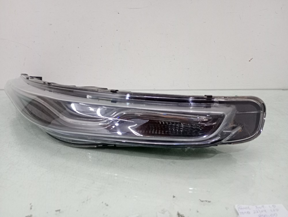 Farol Direito Superior Com Led Toro 2022 A 2024 Original 3