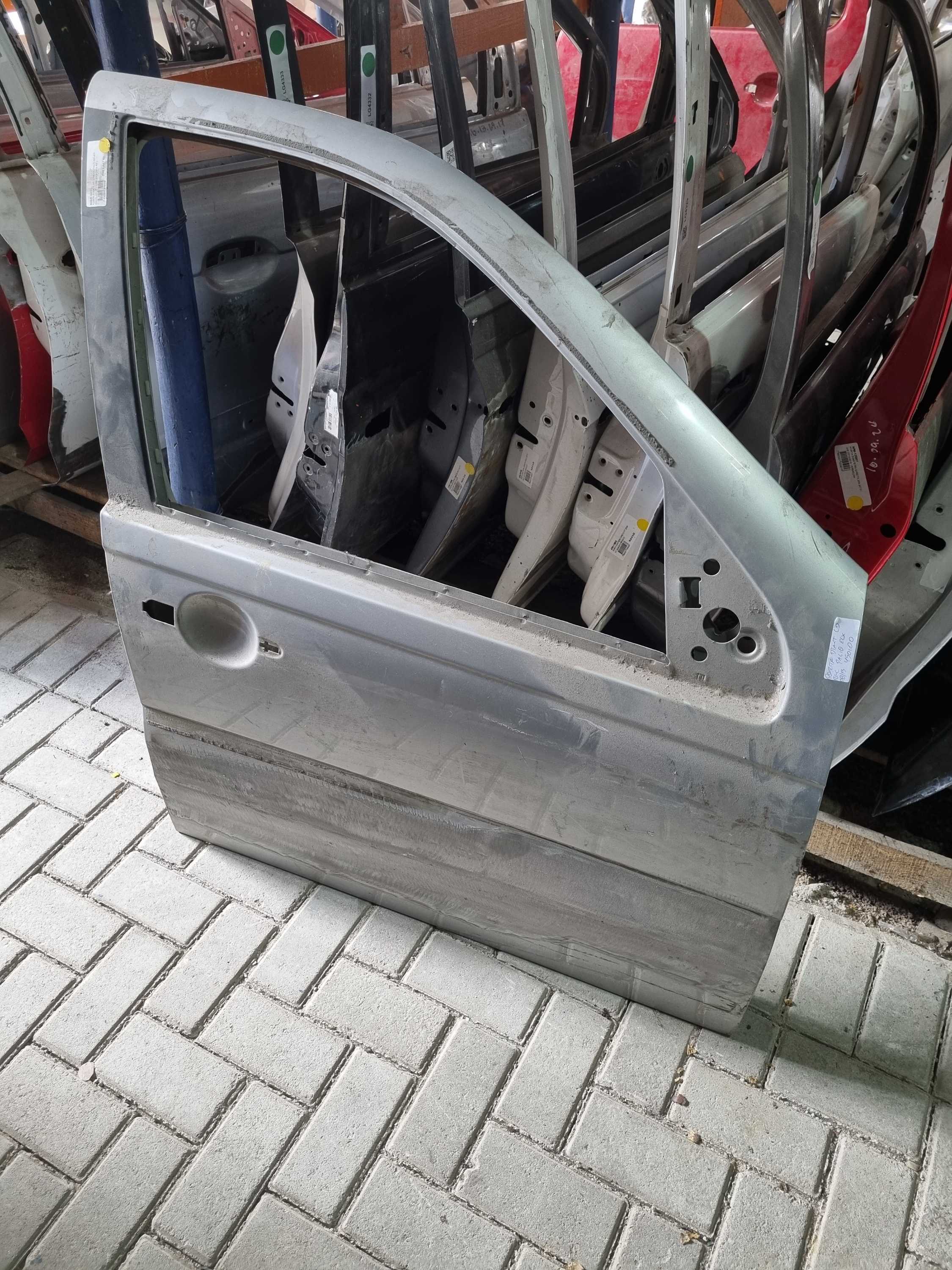 Porta dianteira lado direito recuperada Palio ELX 2008/2013 1