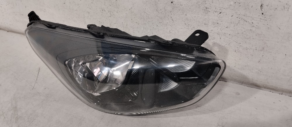 Farol Direito Ford Ka Máscara Negra 2018/2021