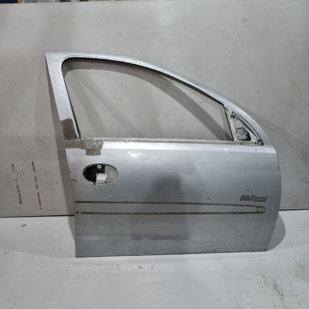 Porta Dianteira Direita Gm Corsa 2003 / 2012 Recuperada Ori. Dianteira 1