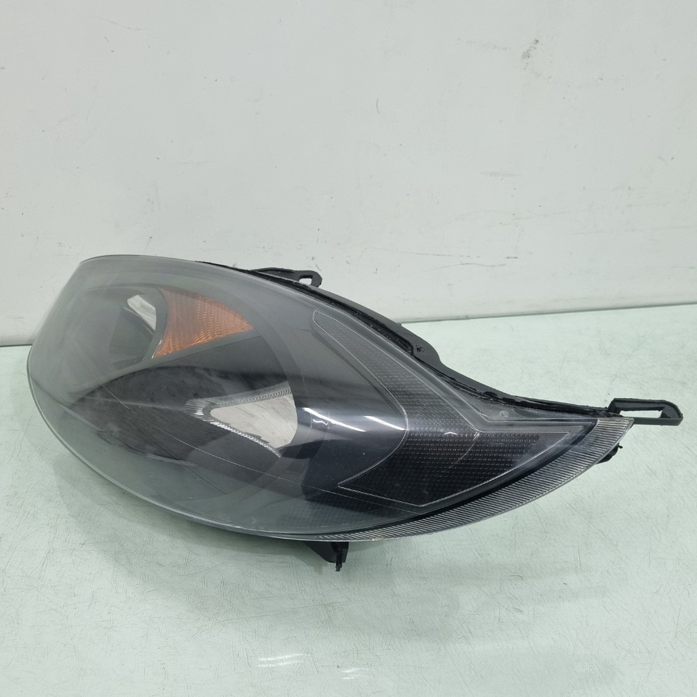 Farol Esquerdo M.negra Do Ford Fiesta Rocan 2011/2014 Esquerdo/motorista 3
