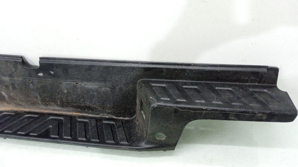 Pisante  Para-choque Traseiro  Frontier 2023/2025  Seminovo. 3