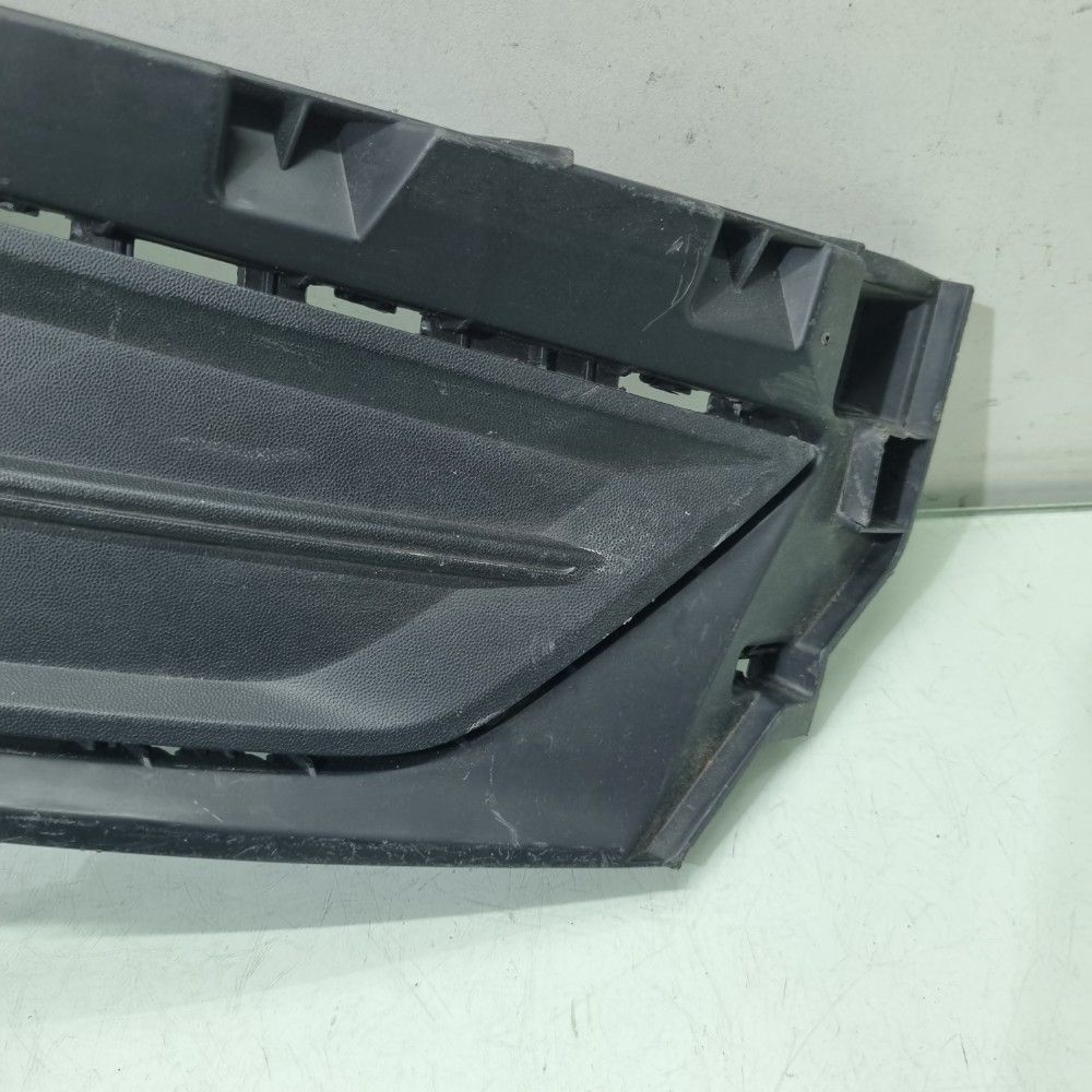 Moldura Do Cibié Esquerdo Volkswagen Polo Modelos 2017/2021 4