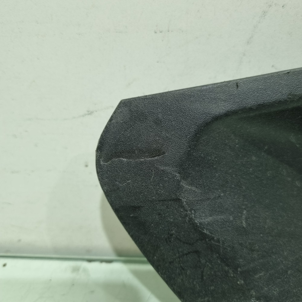 Moldura Do Milha Esquerdo Onix 2019/2020 Original Recuperada 8