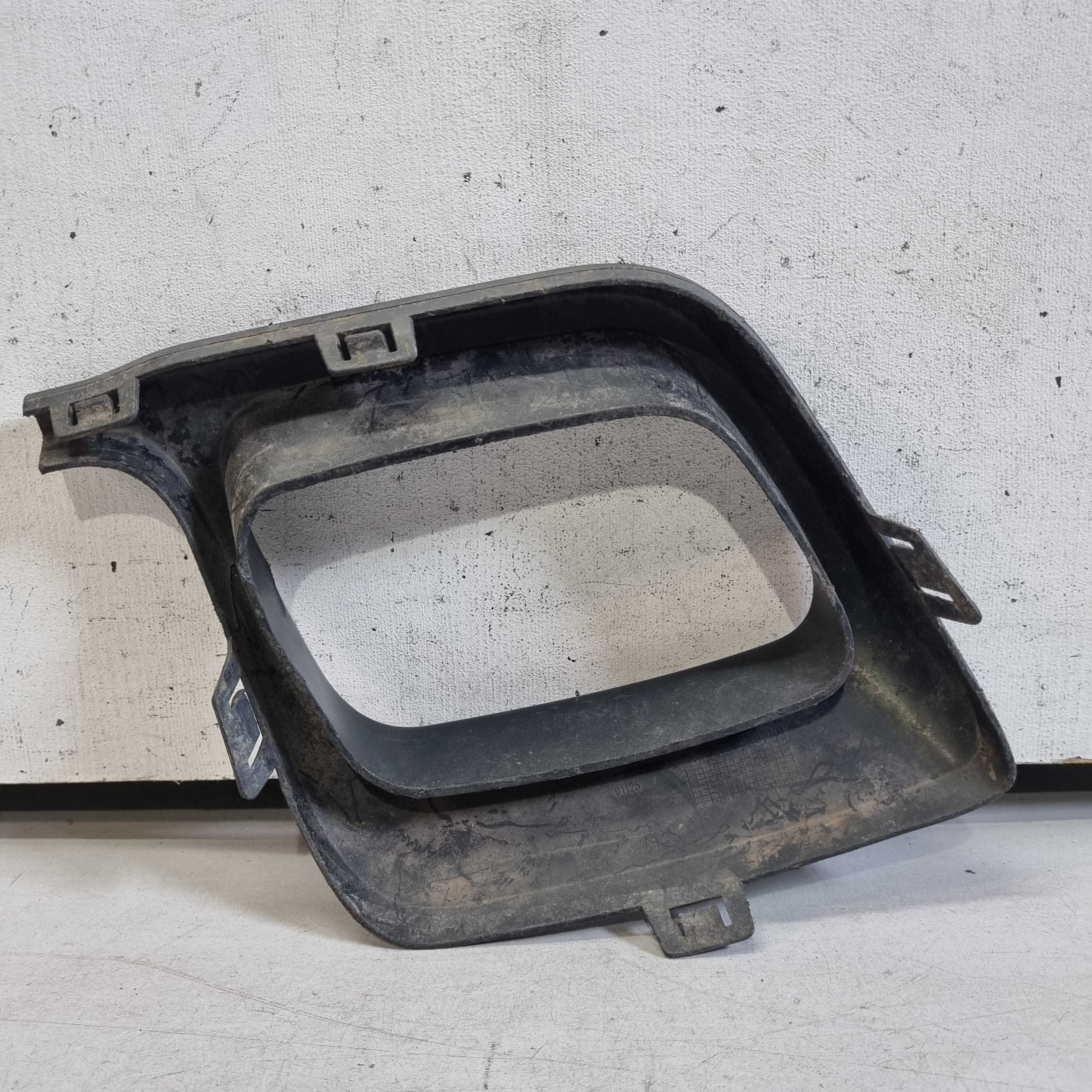 Moldura Lado Direito Grade Fompass Diesel 2017/2020 Seminovo 4