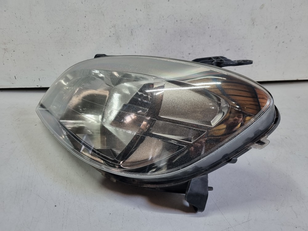 Farol Esquerdo Fumê Do Chevrolet Celta 2010/2013 Recuperado 2