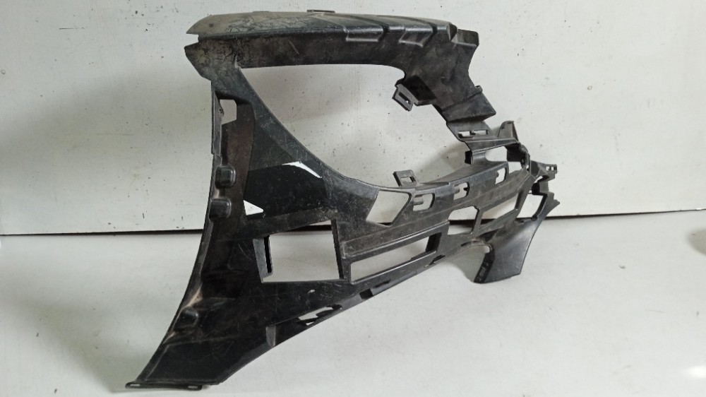 Guia Lado Esq Dianteiro Do P/c  Mercedes C180 2013/2016 Usad 3