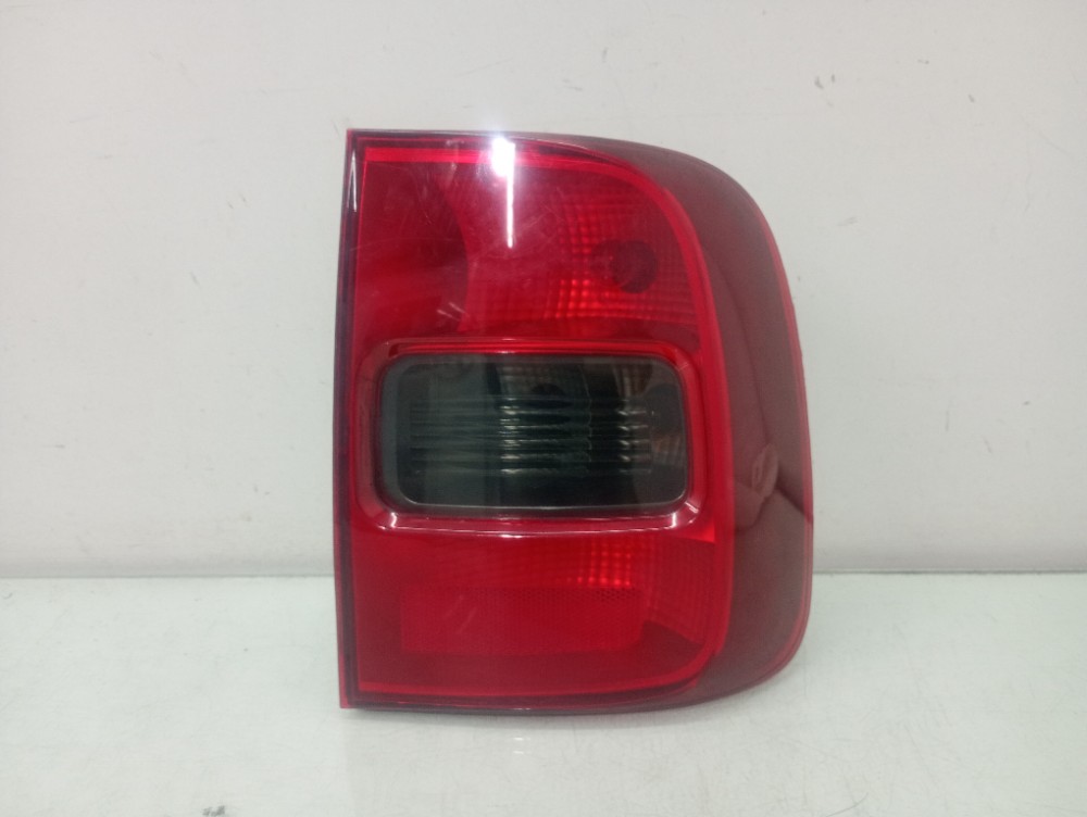 Lanterna Direita Fumê Volkswagen Saveiro G5 2010/2016 Rec 1