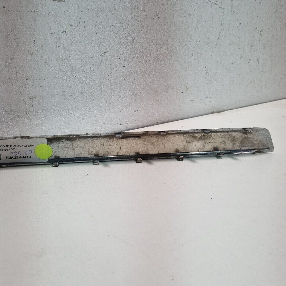 Friso Direito Parachoque Diant Mercedes C200/c180 2009/2013 Cromado 4