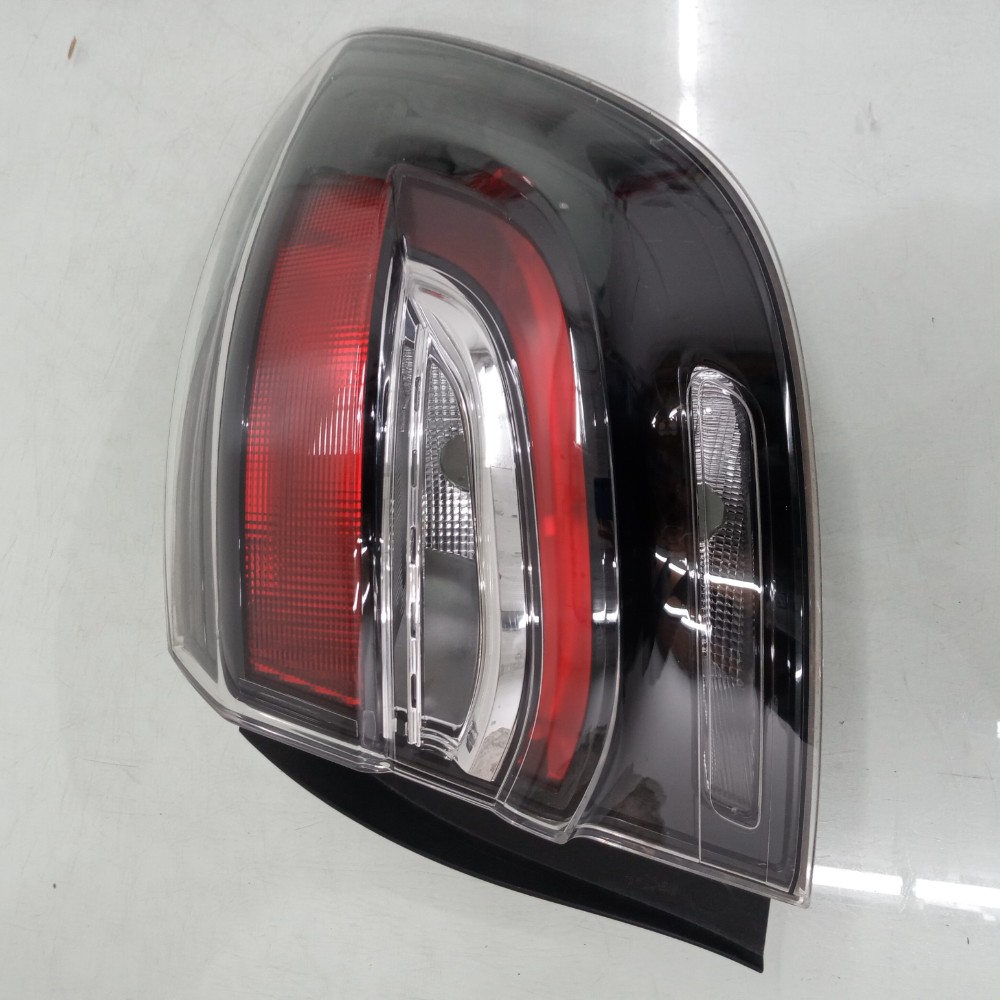 Lanterna Do Lado Direito Renault Sandero Stepway 2020/2024. Direito/passageiro 1