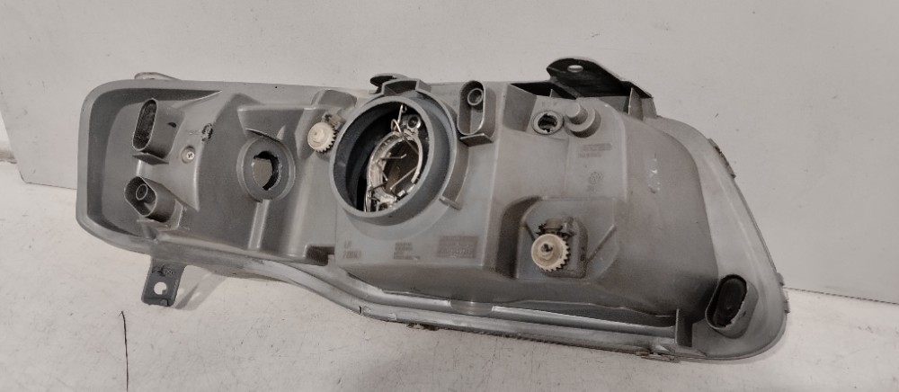 Farol Esquerdo Máscara Negra Gol G4 2006/2012 5