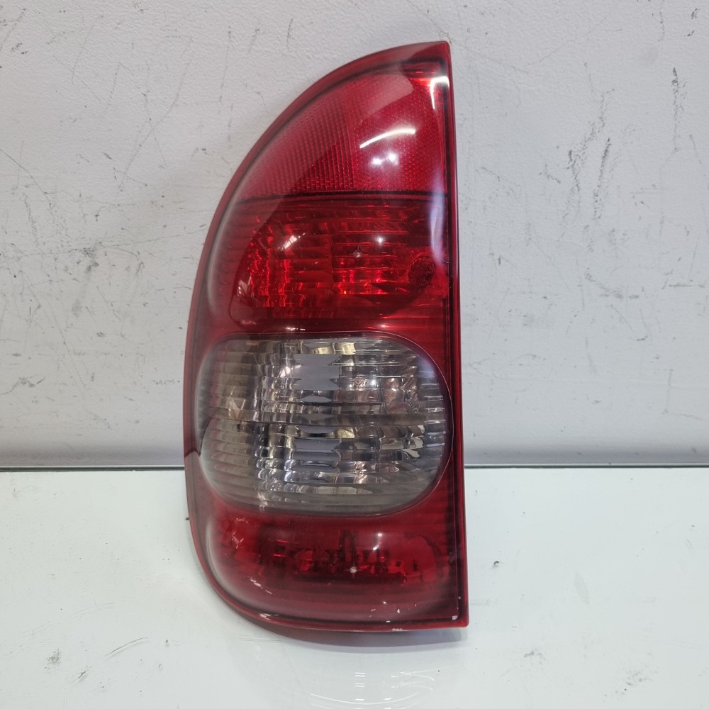 Lanterna Do Lado Esquerdo Chevrolet Corsa Hatch 2000/2003 Esquerdo/motorista 1