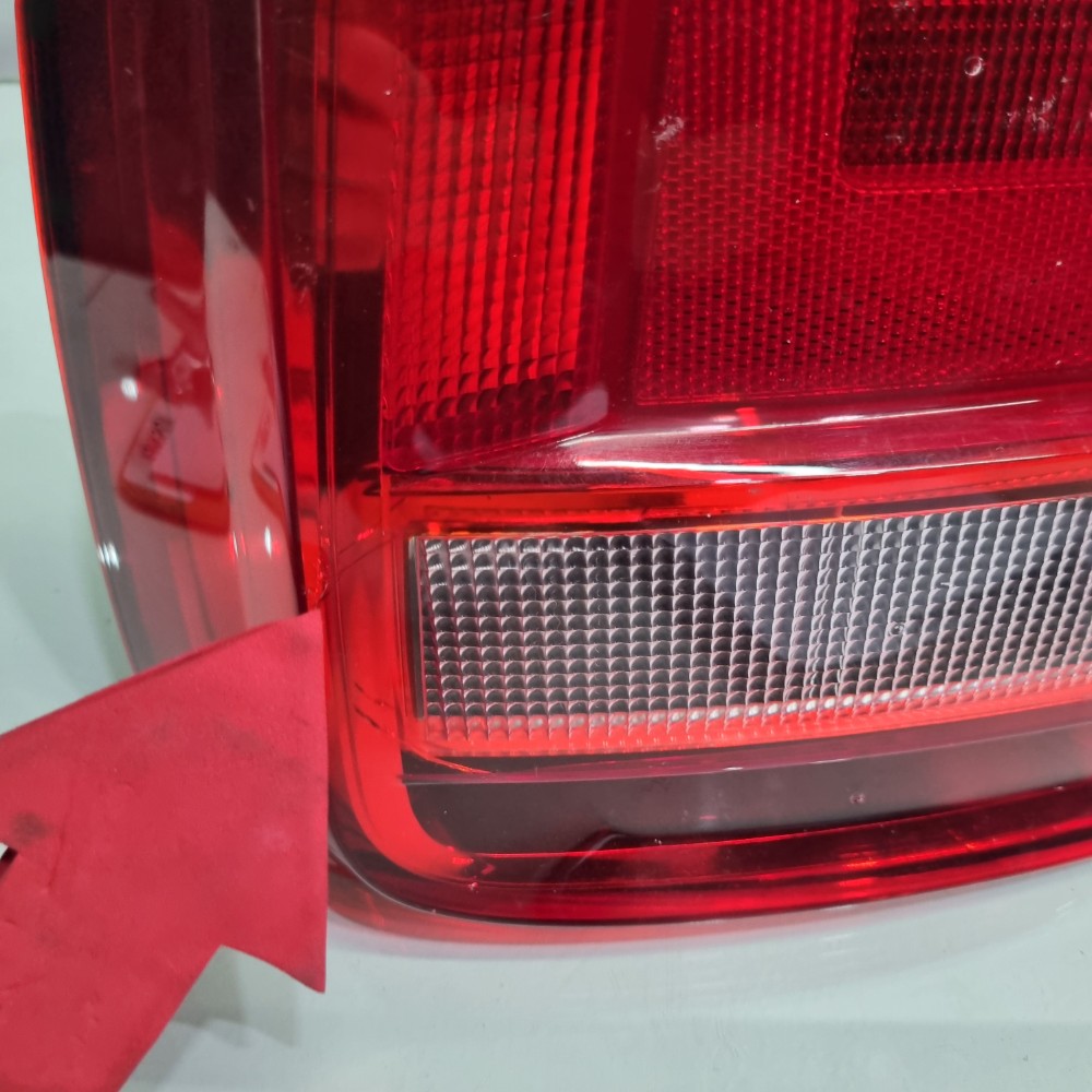 Lanterna Esquerda Volkswagen Saveiro 2018/2023 Recuperada 3