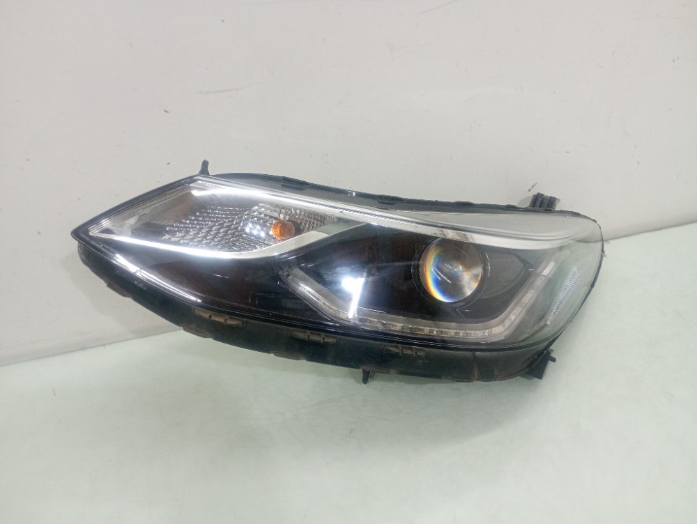 Farol Esquerdo Com Led Chevrolet Cruze 2017/2022 Recuperado 4