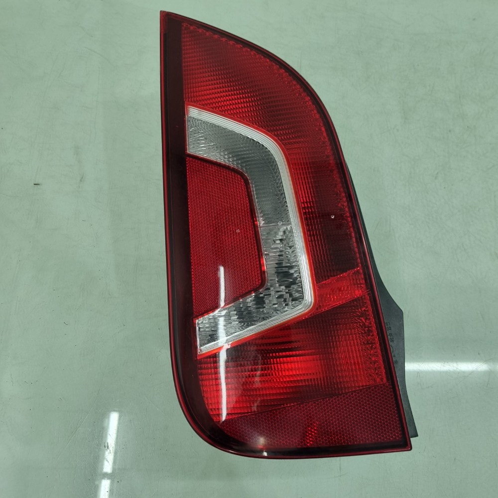 Lanterna  Lado Esquerdo  Volkswagen Up 2013/2017 Recuperado. Esquerdo/motorista 1